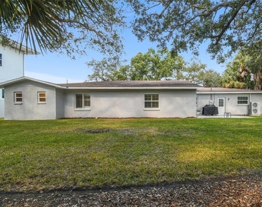 4802 W Longfellow Avenue - Photo Thumbnail 49