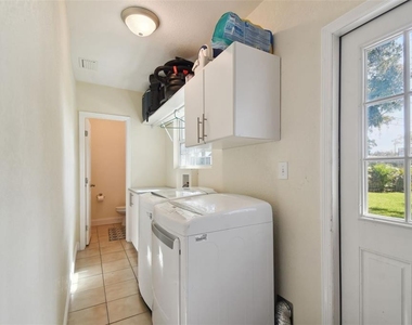 4802 W Longfellow Avenue - Photo Thumbnail 40