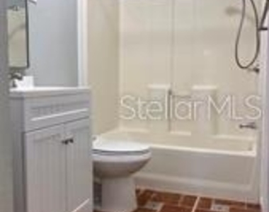 2125 44th Avenue N - Photo Thumbnail 6