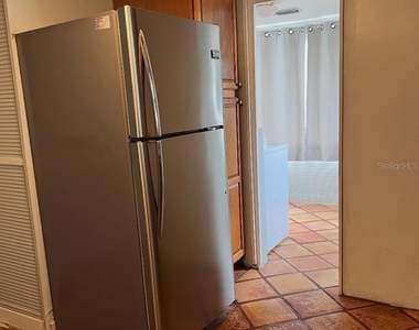 2125 44th Avenue N - Photo Thumbnail 12
