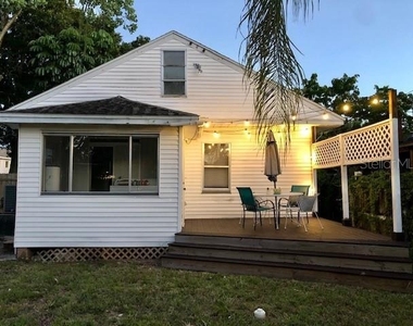 2125 44th Avenue N - Photo Thumbnail 19