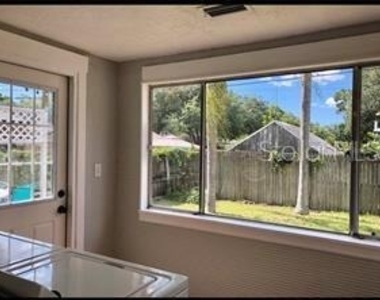 2125 44th Avenue N - Photo Thumbnail 17