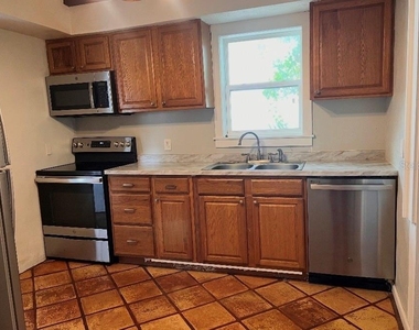 2125 44th Avenue N - Photo Thumbnail 14