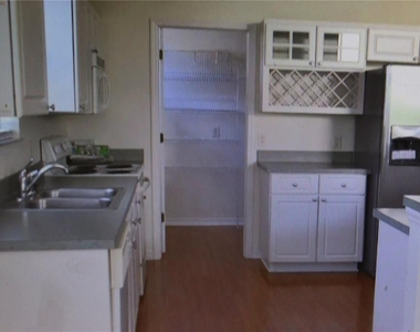 4727 Corsage Drive - Photo Thumbnail 2