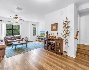 9715 Bay Grove Lane - Photo Thumbnail 13