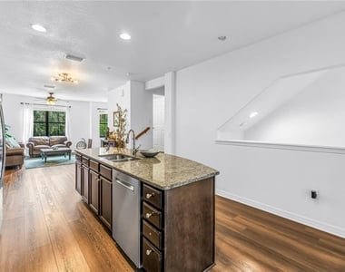 9715 Bay Grove Lane - Photo Thumbnail 7