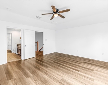 9715 Bay Grove Lane - Photo Thumbnail 21