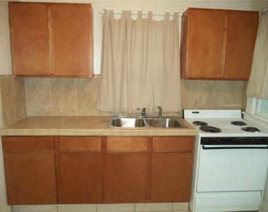 750 7th Avenue N - Photo Thumbnail 3