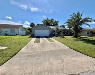 958 Florida Parkway - Photo Thumbnail 1