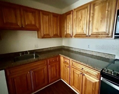 4007 Versailles Drive - Photo Thumbnail 12