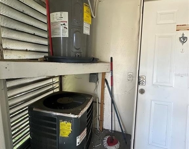 4007 Versailles Drive - Photo Thumbnail 24