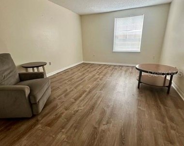 4007 Versailles Drive - Photo Thumbnail 4