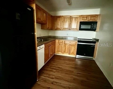 4007 Versailles Drive - Photo Thumbnail 13
