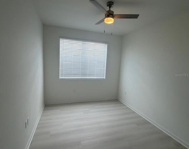 5563 Millenia Park Boulevard - Photo Thumbnail 2