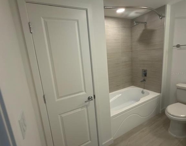 5563 Millenia Park Boulevard - Photo Thumbnail 14