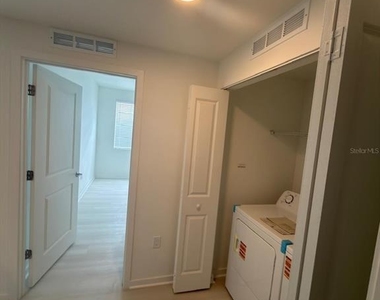 5563 Millenia Park Boulevard - Photo Thumbnail 15
