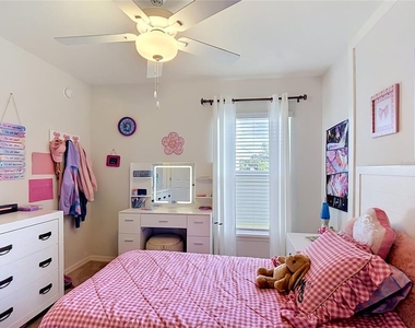 609 Ambleside Drive - Photo Thumbnail 19