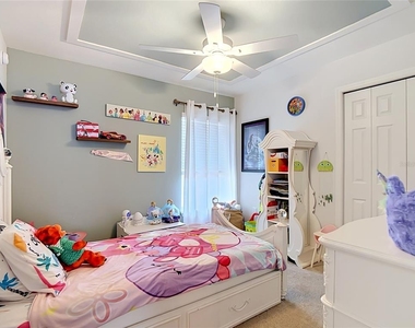 609 Ambleside Drive - Photo Thumbnail 16