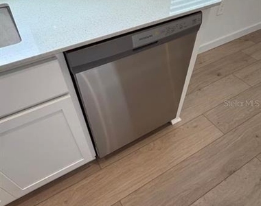5117 Marlberry Court - Photo Thumbnail 23