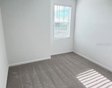 3228 Namaste Drive - Photo Thumbnail 25