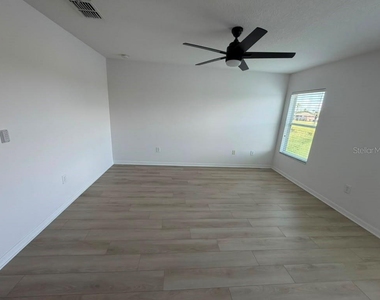 1221 Priory Circle - Photo Thumbnail 28