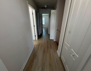 1221 Priory Circle - Photo Thumbnail 14