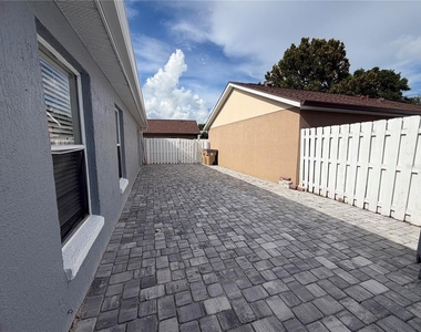 2418 Harbor Town - Photo Thumbnail 19
