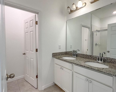 15589 Willow Arbor Circle - Photo Thumbnail 33