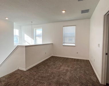 15589 Willow Arbor Circle - Photo Thumbnail 39