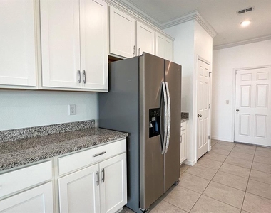 15589 Willow Arbor Circle - Photo Thumbnail 9