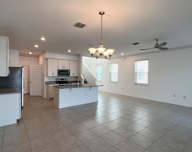 15589 Willow Arbor Circle - Photo Thumbnail 8