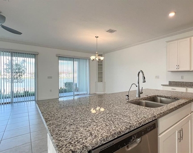 15589 Willow Arbor Circle - Photo Thumbnail 12