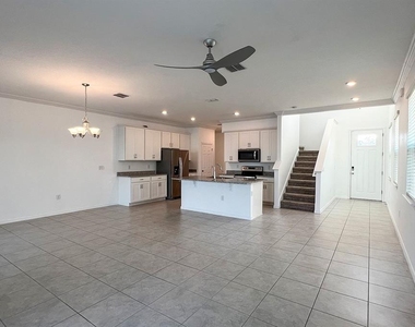 15589 Willow Arbor Circle - Photo Thumbnail 3
