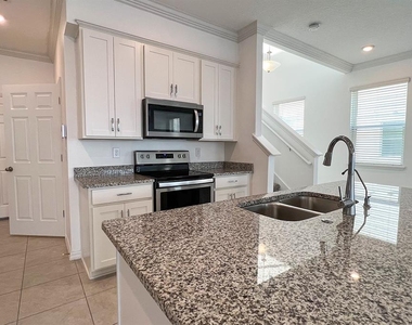 15589 Willow Arbor Circle - Photo Thumbnail 11