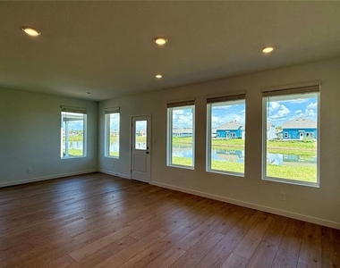 5515 Guava Court - Photo Thumbnail 3