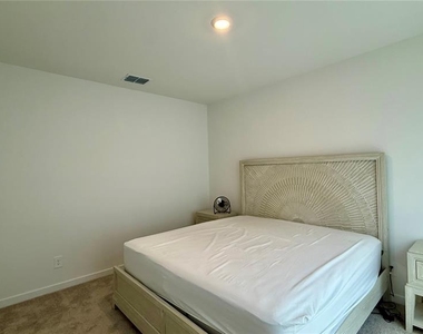 5515 Guava Court - Photo Thumbnail 3