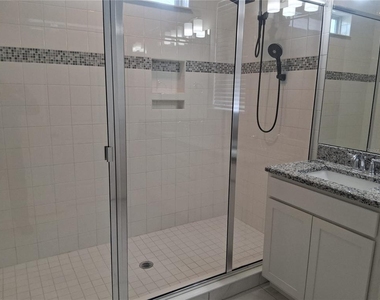 8964 Sperry Street - Photo Thumbnail 7