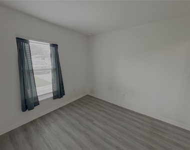 103 Marion Oaks Drive - Photo Thumbnail 14