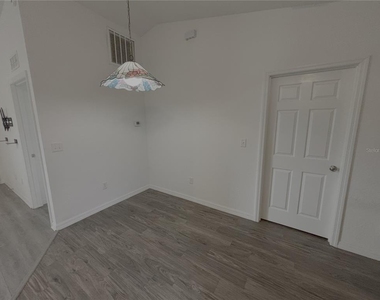 103 Marion Oaks Drive - Photo Thumbnail 17