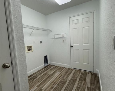 9937 Sw 57th Court - Photo Thumbnail 32