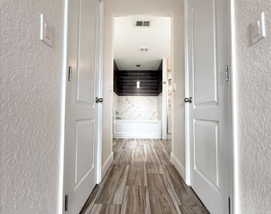 9937 Sw 57th Court - Photo Thumbnail 25