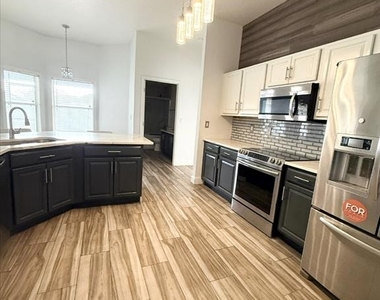 9937 Sw 57th Court - Photo Thumbnail 13