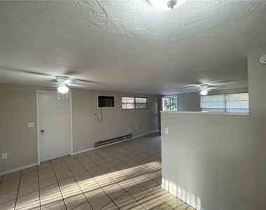 8 Rose Avenue - Photo Thumbnail 6