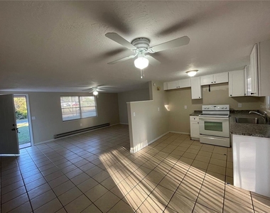 8 Rose Avenue - Photo Thumbnail 1