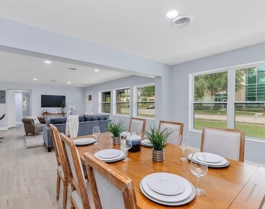 101 S Lakemont Avenue - Photo Thumbnail 7