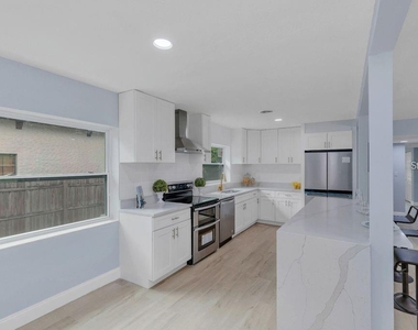101 S Lakemont Avenue - Photo Thumbnail 6
