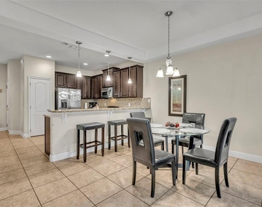 8177 Roseville Boulevard - Photo Thumbnail 8