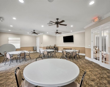 8177 Roseville Boulevard - Photo Thumbnail 33