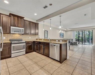 8177 Roseville Boulevard - Photo Thumbnail 3