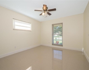 6195 Valerian Boulevard - Photo Thumbnail 17